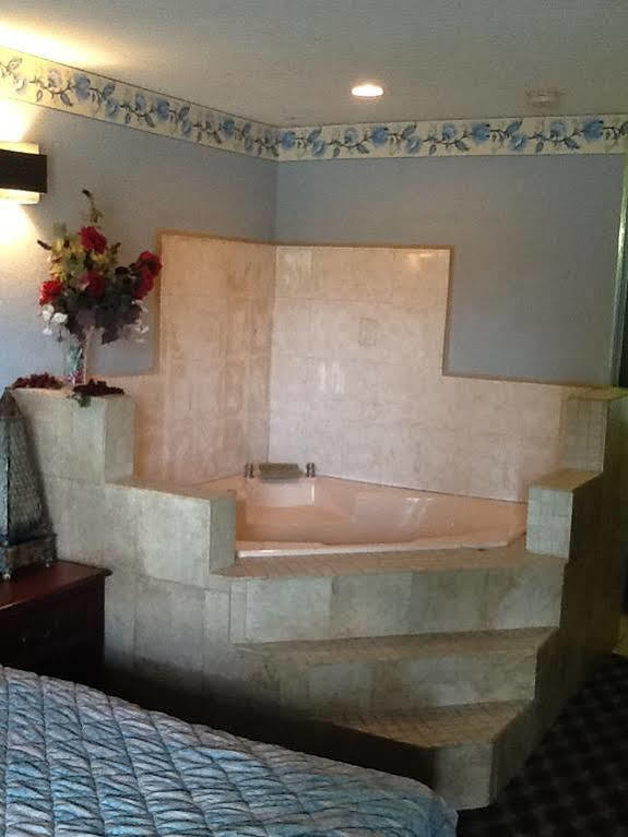 Relax Inn Birmingham Extérieur photo
