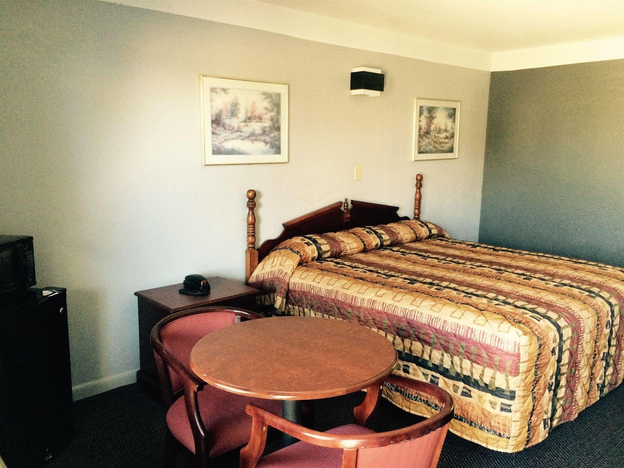 Relax Inn Birmingham Extérieur photo